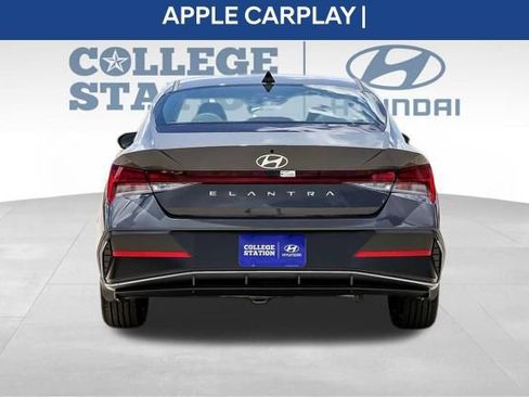 Used 2024 Hyundai Elantra SEL w/ Convenience Package FWD image 7