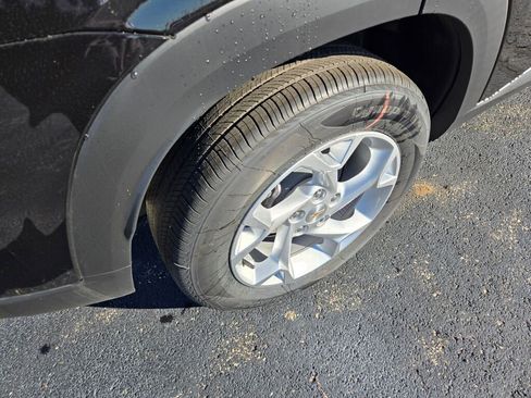 New 2026 Chevrolet Trax LS w/ LS Convenience Package image 9