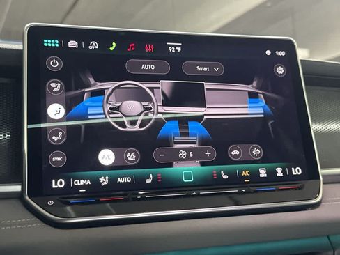 Certified 2026 Volkswagen Tiguan SE R-Line AWD/4WD image 19
