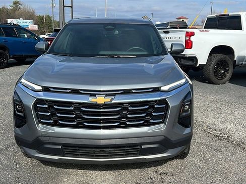 New 2026 Chevrolet Equinox LT image 2