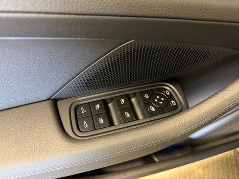 Certified 2026 Porsche Panamera 4 AWD/4WD image 8