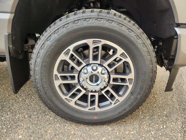 New 2026 Ford F350 Platinum w/ Platinum Plus Package AWD/4WD image 20