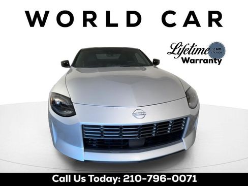 Used 2025 Nissan Z Performance w/ Floor Mat Package RWD image 2