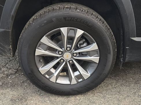 Used 2026 Chevrolet Equinox LT w/ Convenience Package II image 11