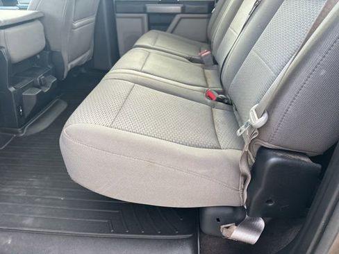 Used 2018 Ford F150 XLT image 16