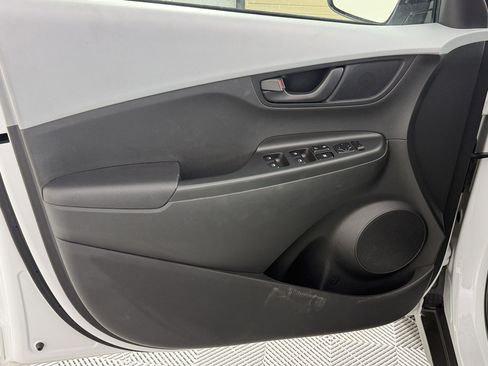 Used 2019 Hyundai Kona SE AWD/4WD image 13