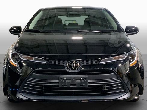 Used 2024 Toyota Corolla LE FWD image 4