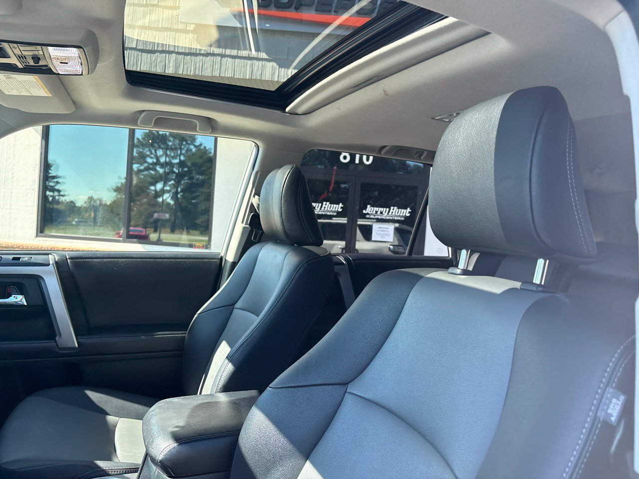 Used 2019 Toyota 4Runner SR5 Premium RWD image 3
