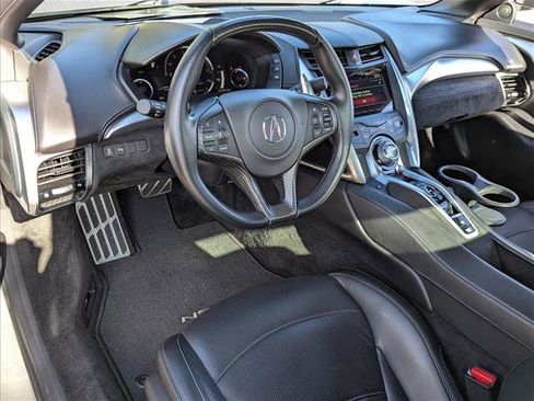 Used 2017 Acura NSX image 12