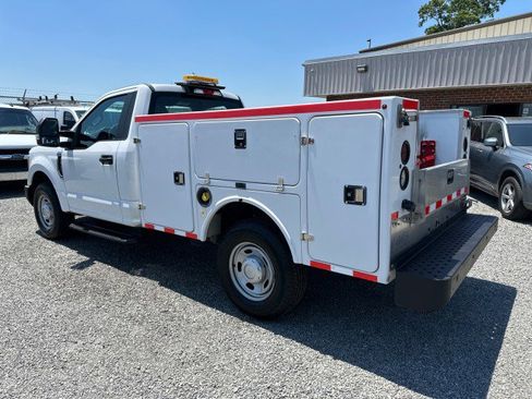Used 2018 Ford F250 XL w/ Power Equipment Group RWD image 15
