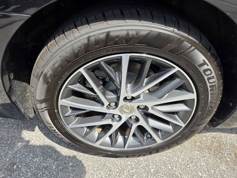 Used 2017 Lexus ES 350 w/ Luxury Package FWD image 12