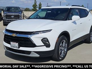 Used 2023 Chevrolet Blazer LT w/ Convenience Package FWD video 1