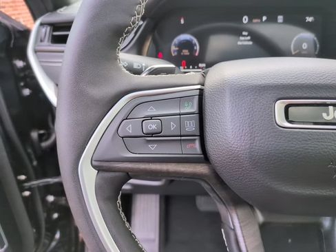 New 2026 Jeep Grand Cherokee L Limited AWD/4WD image 25