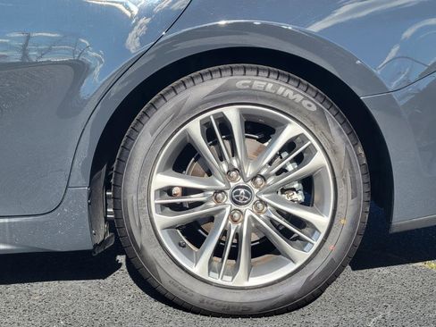 Used 2025 Toyota Camry SE image 11