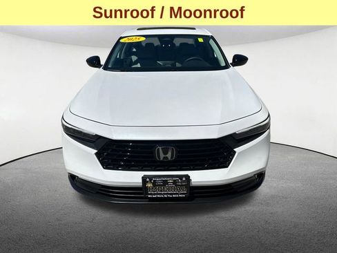 Used 2025 Honda Accord SE image 4