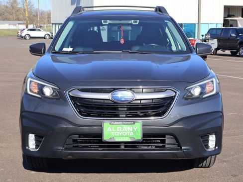 Used 2021 Subaru Outback Premium image 10