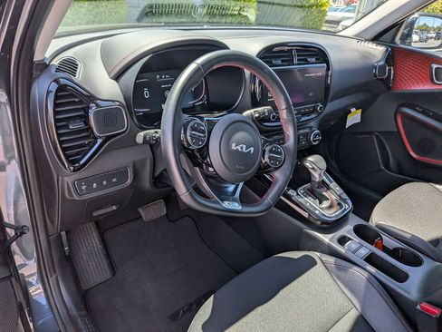 Used 2025 Kia Soul GT-Line w/ GT-Line Technology Package FWD image 15