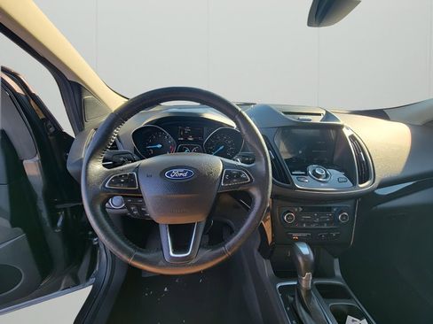 Used 2017 Ford Escape Titanium image 12