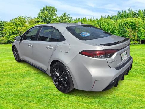 Used 2024 Toyota Corolla XSE FWD image 6
