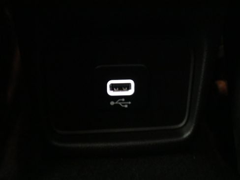 Used 2020 Jeep Compass Latitude w/ Cold Weather Group AWD/4WD image 17