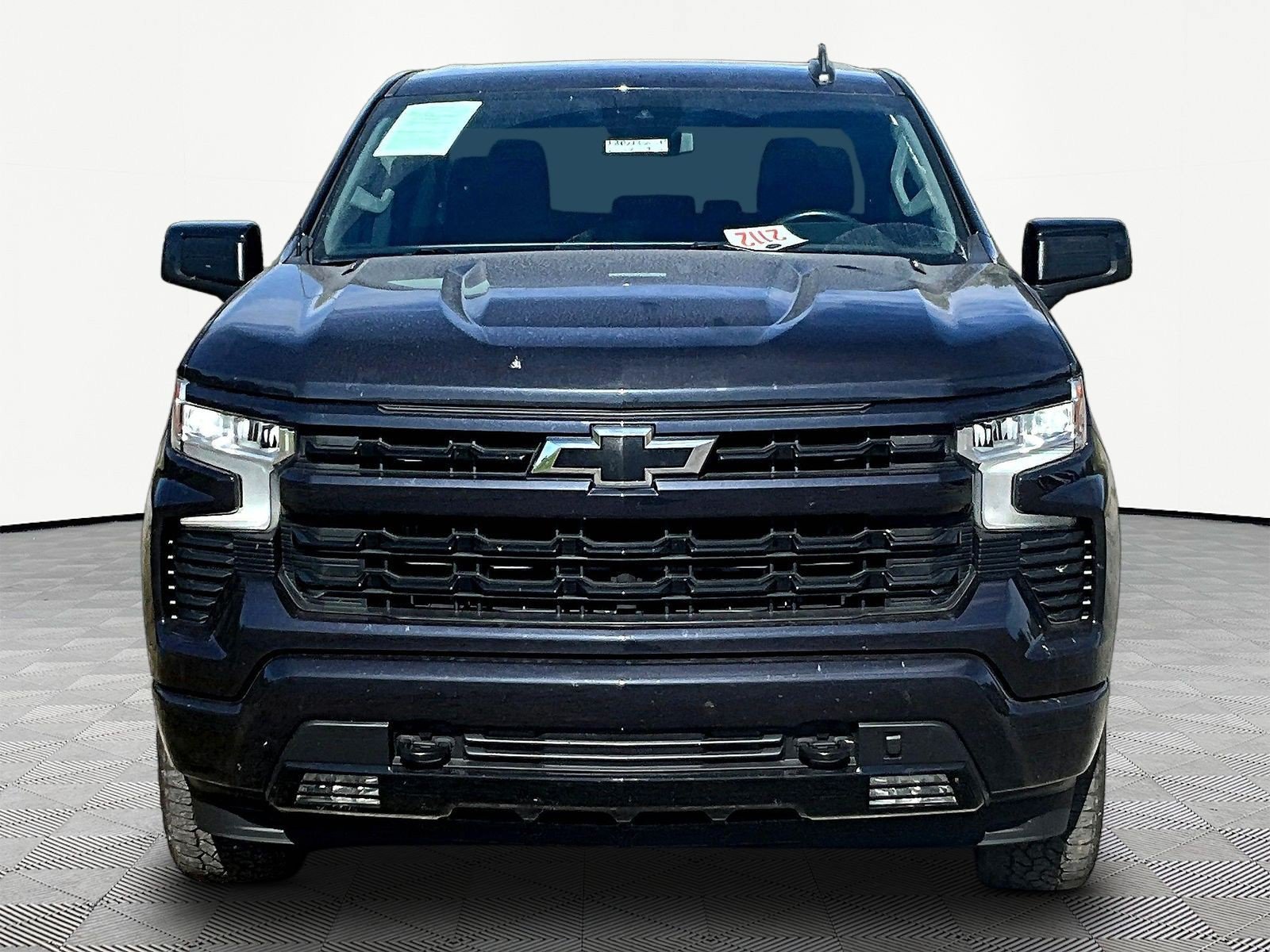Used 2023 Chevrolet Silverado 1500 RST AWD/4WD image 2