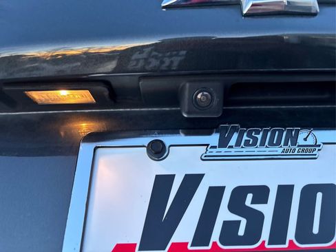 Used 2020 Chevrolet Equinox LT w/ Driver Convenience Package image 15