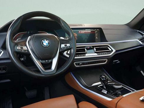 Used 2022 BMW X5 xDrive40i AWD/4WD image 43
