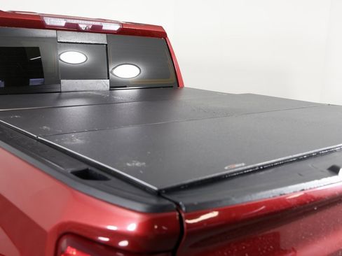 Used 2020 Chevrolet Silverado 1500 High Country w/ Technology Package image 7