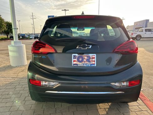 Used 2020 Chevrolet Bolt Premier w/ Infotainment Package image 6