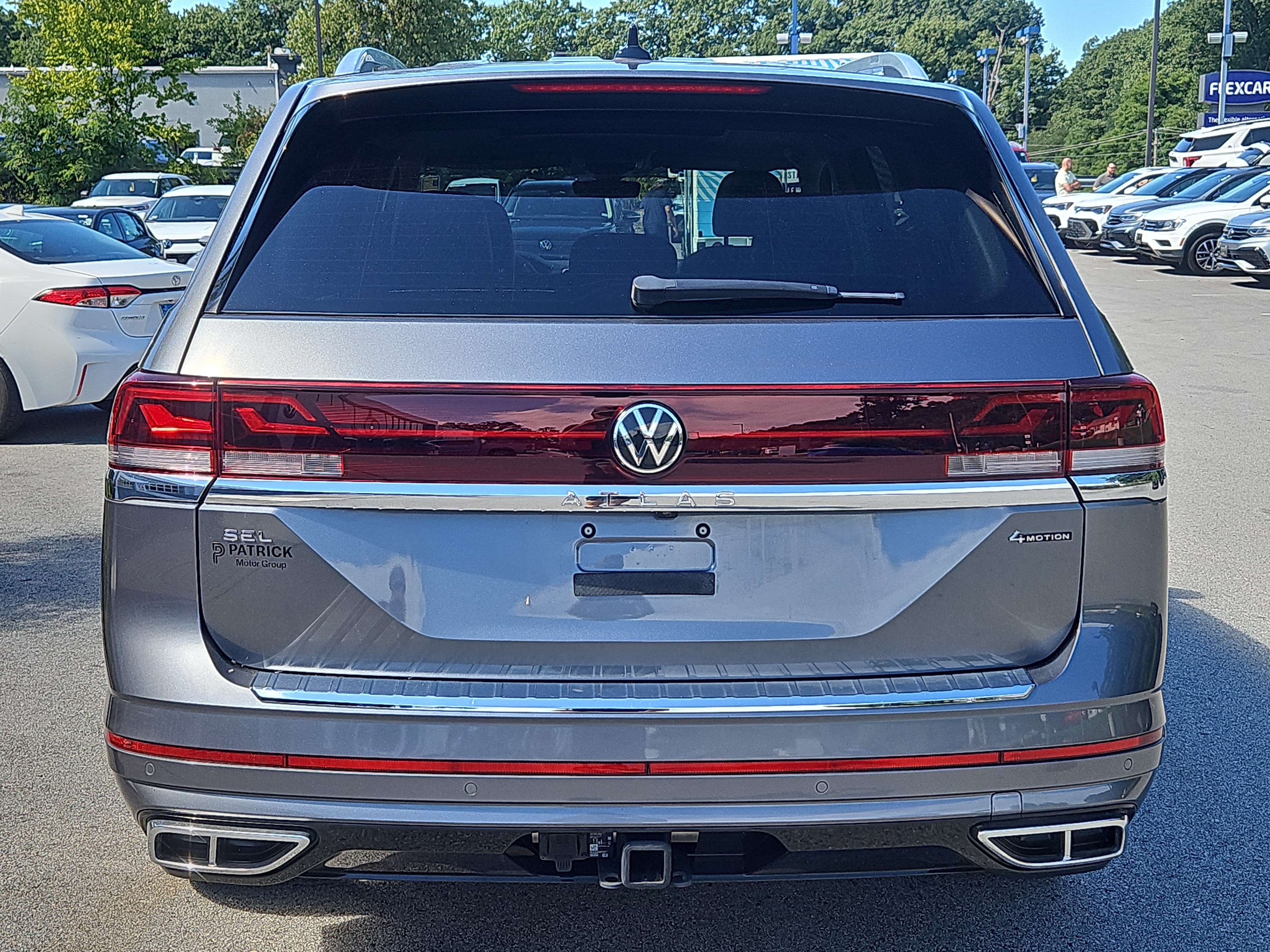 Certified 2024 Volkswagen Atlas SEL Premium R-Line AWD/4WD image 31