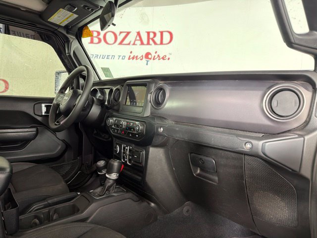 Used 2023 Jeep Gladiator Sport AWD/4WD image 32