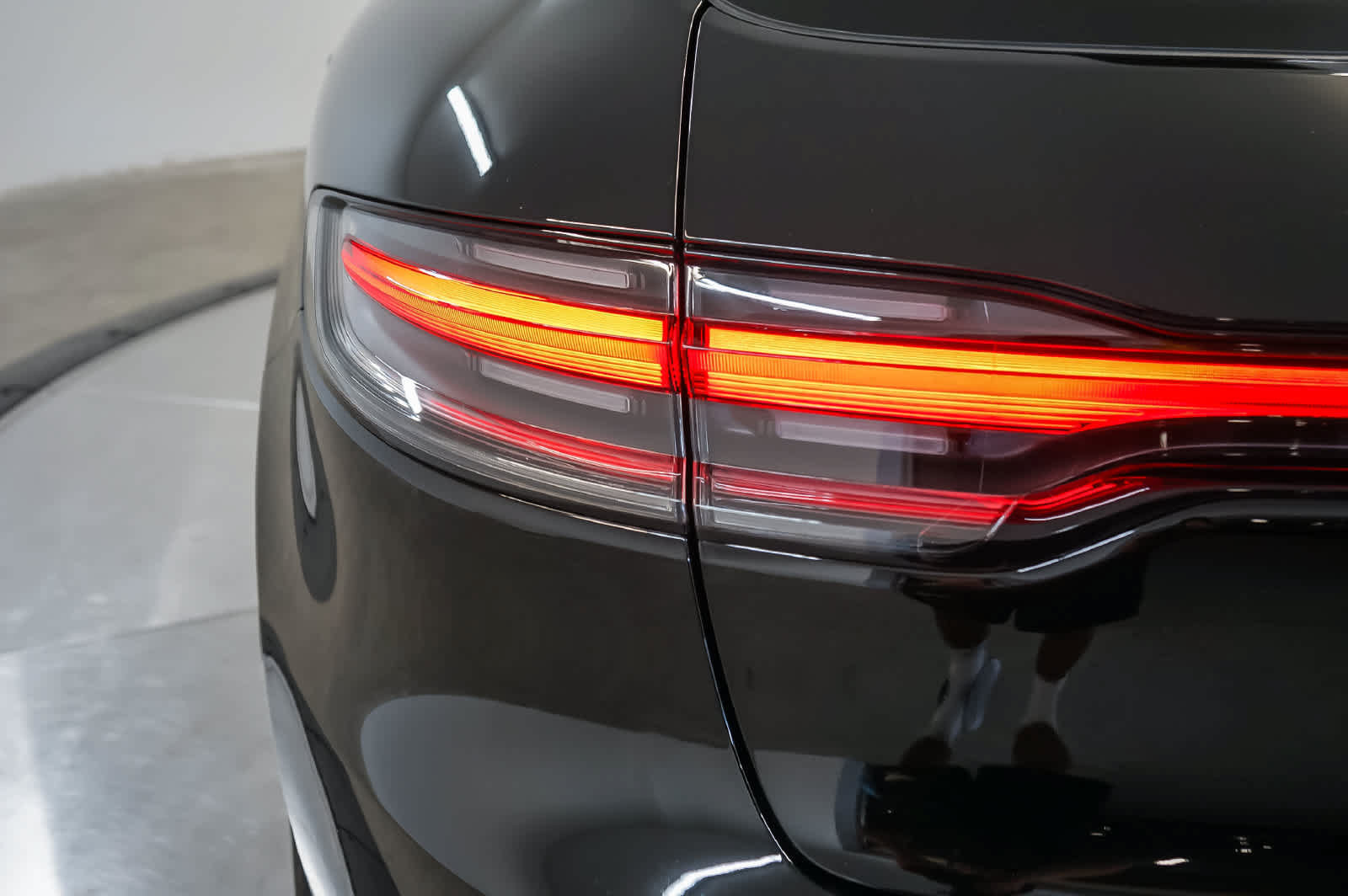 Certified 2026 Porsche Macan Turbo AWD/4WD image 11