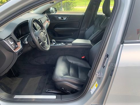 Used 2024 Volvo S60 B5 Plus FWD image 10