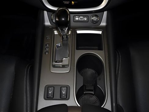 Used 2024 Nissan Murano SL image 19