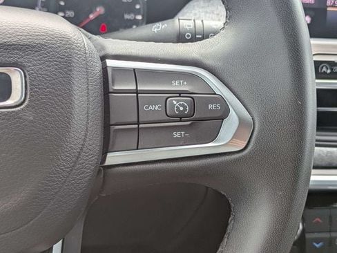 Used 2024 Jeep Compass Latitude AWD/4WD image 24