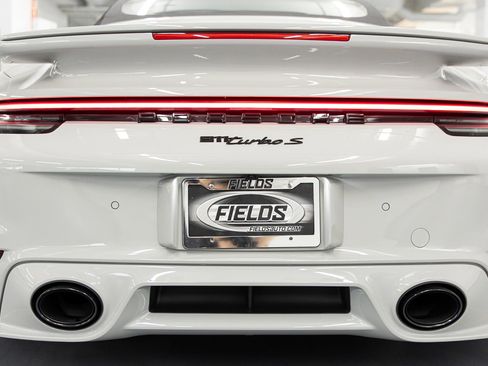Used 2025 Porsche 911 Turbo S w/ 911 Turbo Sportdesign Package image 24