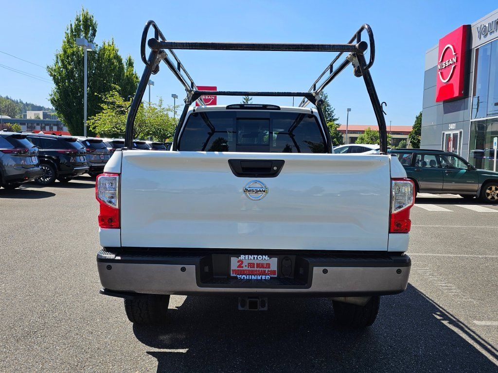 Used 2019 Nissan Titan PRO-4X w/ Pro-4x Utility Package AWD/4WD image 6