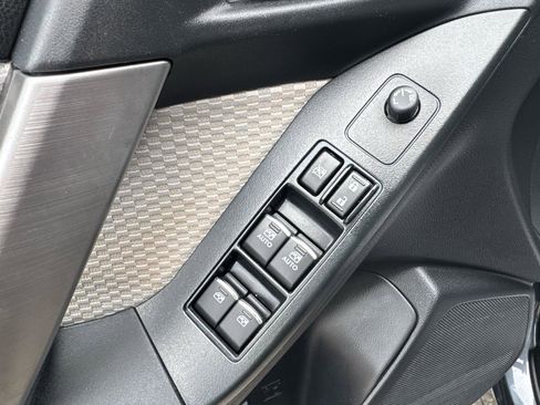 Used 2017 Subaru Forester 2.5i Premium w/ All-Weather Package AWD/4WD image 17