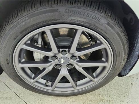 Used 2020 Tesla Model 3 Standard Range Plus image 55