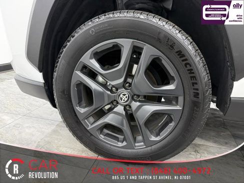 Used 2024 Toyota RAV4 Adventure image 14