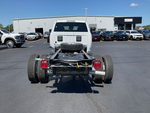 New 2025 RAM 5500 Tradesman image 5
