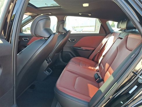 New 2025 Kia K4 GT-Line Turbo image 5