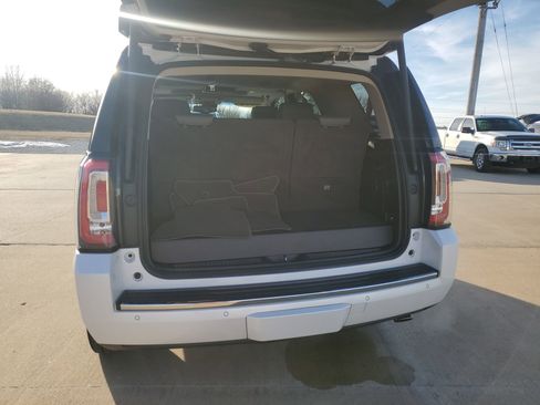 Used 2018 GMC Yukon Denali w/ Denali Ultimate Package image 33