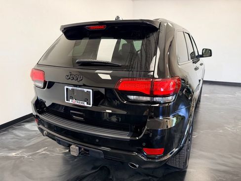 Used 2021 Jeep Grand Cherokee Altitude AWD/4WD image 6