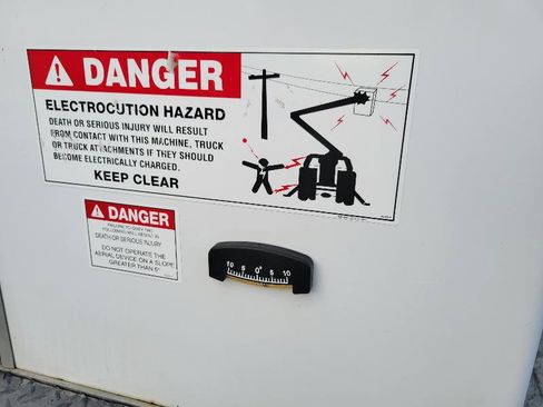 Used 2017 RAM 5500 Tradesman image 19