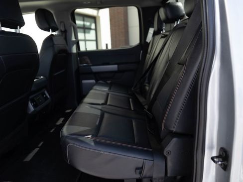 Used 2024 Ford F350 Lariat w/ Black Appearance Package AWD/4WD image 12