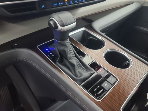 Used 2024 Toyota Sienna XLE image 36