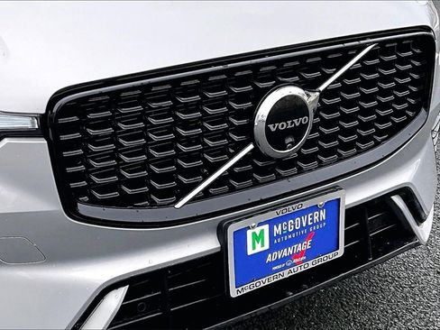 Certified 2024 Volvo XC60 B5 Plus w/ Climate Package image 33