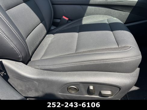 Used 2025 Chevrolet Blazer EV LT AWD/4WD image 8