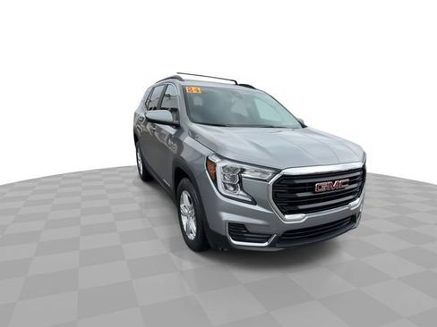 Certified 2024 GMC Terrain SLE w/ Driver Convenience Package AWD/4WD image 2